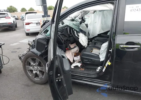 2017 Toyota Sienna Se Premium 8 Passenger из США, поврежденный, VIN 5TDXZ3DC6HS811224